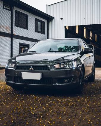 MITSUBISHI LANCER 2.0 16V GASOLINA 4P MANUAL